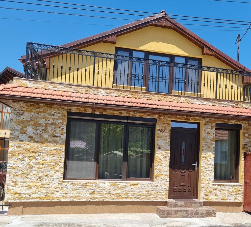 Casa De Oaspeti Minerva Дева Экстерьер фото
